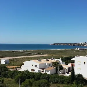 https://clube-da-meia-praia.hotelaalgarve.com